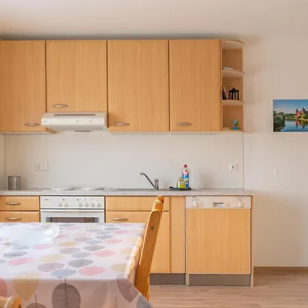 Brunnenplatz * Hofstetten (Main-Spessart, Bavaria)